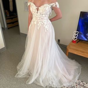David’s Bridal Wedding Gown